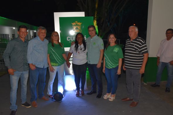 Prefeitura de Cuiab | Emanuel Pinheiro entrega para a comunidade do Jardim Unio, reforma geral da EMEB Prof. Lenine de Campos Pvoas