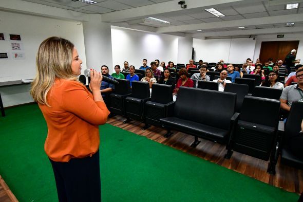 Prefeitura de Cuiab | Servidores da Prefeitura participam de palestra sobre gesto patrimonial da administrao pblica promovida pela MPE