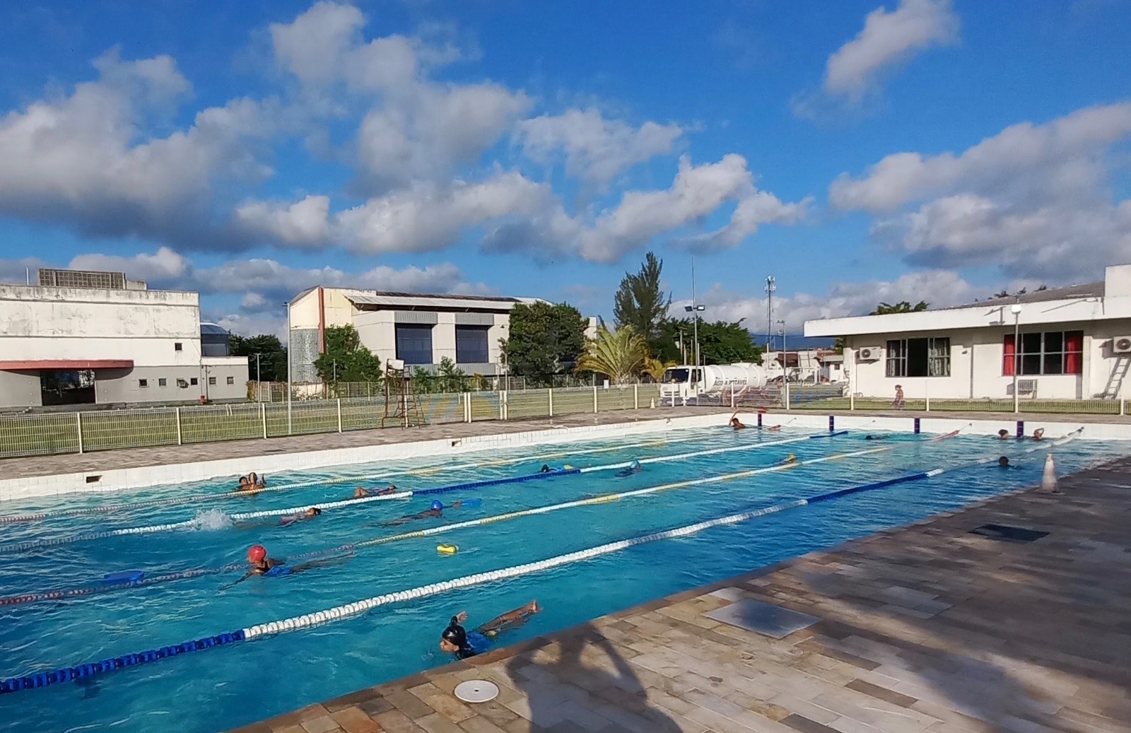 Vilas Olímpicas de Pedra de Guaratiba e do Recreio dos Bandeirantes abrem mais de 800 vagas gratuitas para prática esportiva - Prefeitura da Cidade do Rio de Janeiro