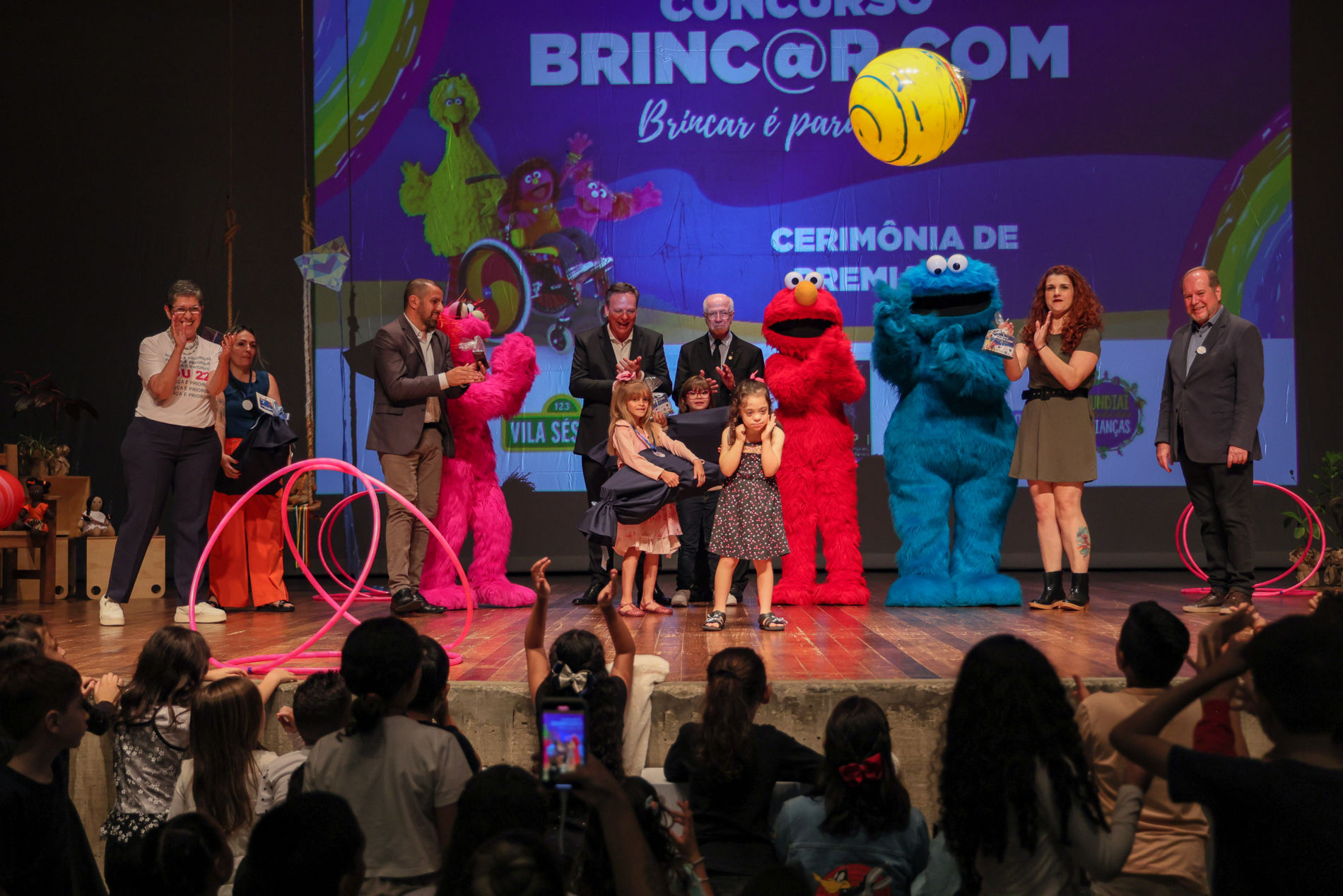 2ª edição do ‘Brinc@r.com’ premia estudantes em noite de festa no Polytheama