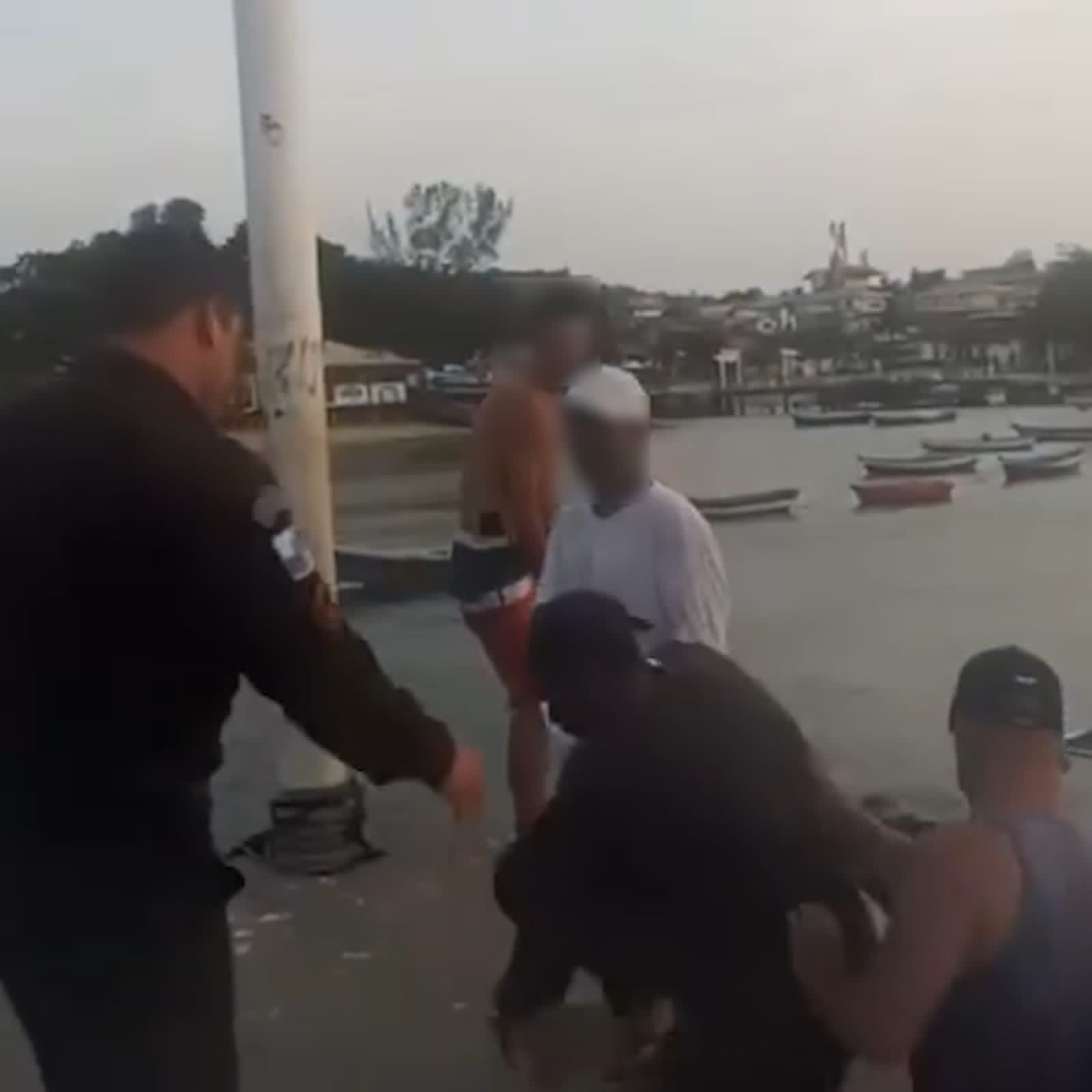 Polícia prende acusados de furtar e agredir mulheres no Beco da Brava no fim de semana