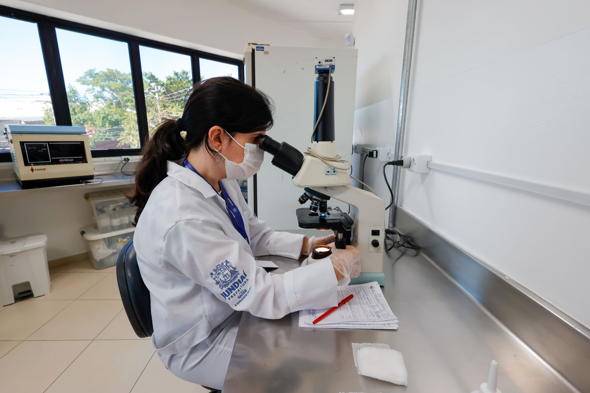 Jundiaí tem Laboratório de Microbiologia certificado pelo Instituto Adolfo Lutz