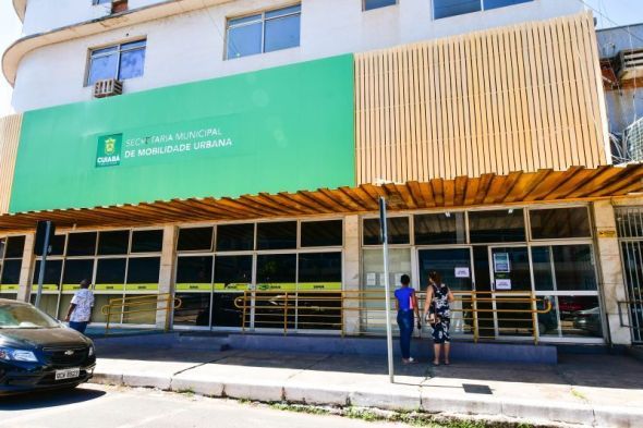 Prefeitura de Cuiab | Semob realiza leilo de veculos apreendidos, removidos e recolhidos h mais de 60 dias no dia 06 de dezembro