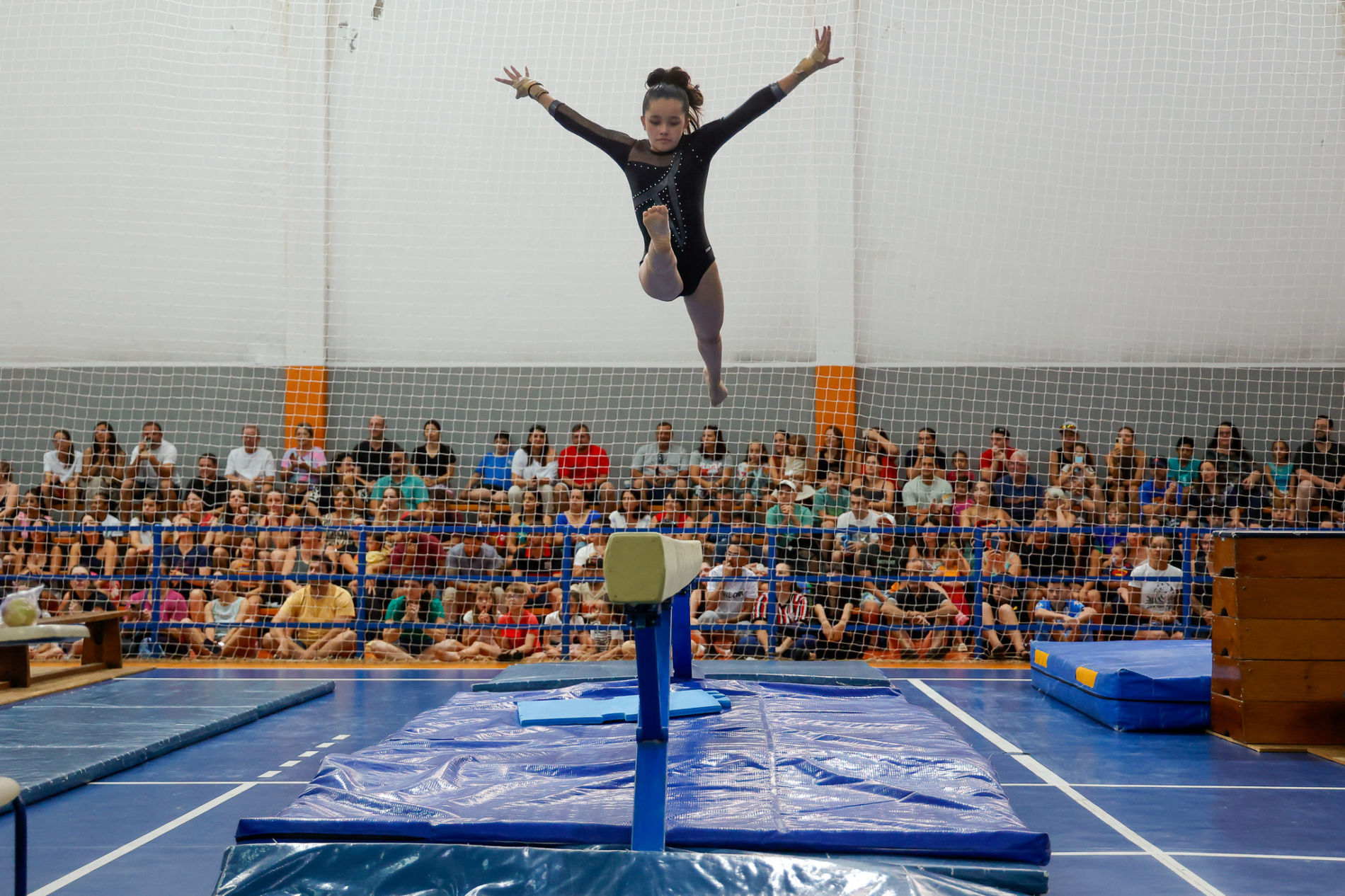 Festival de ginástica artística mostra novos talentos e reúne pais no Bolão