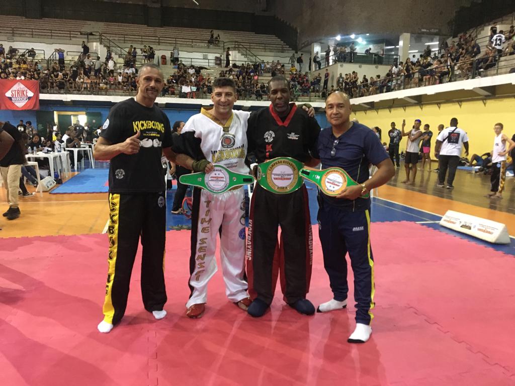 Guardas da 1ª Inspetoria sobem ao pódio em competição de kickboxing na Zona Oeste do Rio - Prefeitura da Cidade do Rio de Janeiro