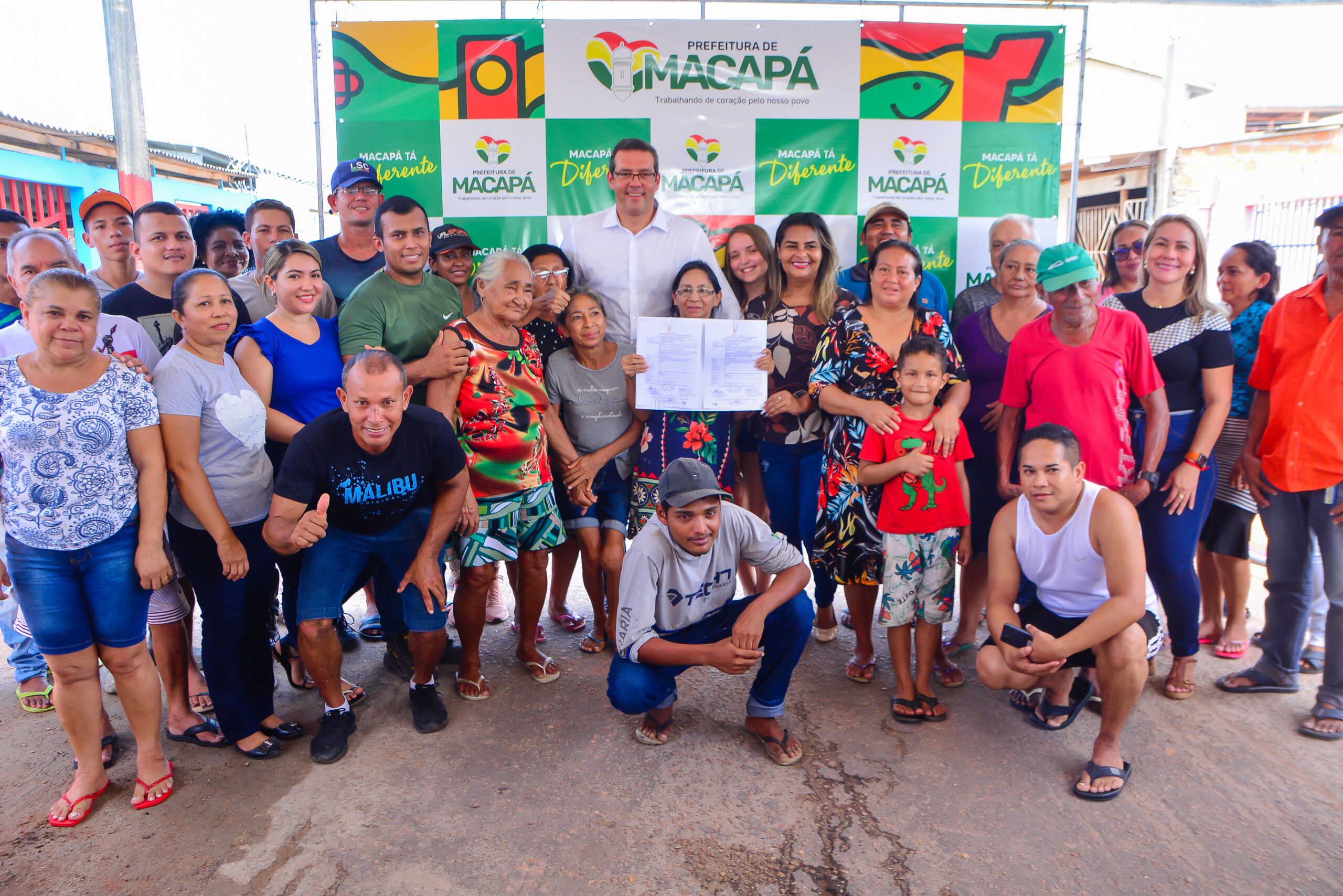 Prefeito Dr. Furlan assina Ordem de Serviço para asfaltamento de 13 vias e anuncia construção de novo binário, no bairro Cidade Nova