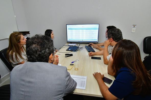 Prefeitura de Cuiab | Sortudos da Nota Cuiabana Premiada Edio Especial de Natal foram conhecidos na manh desta quinta-feira (14)
