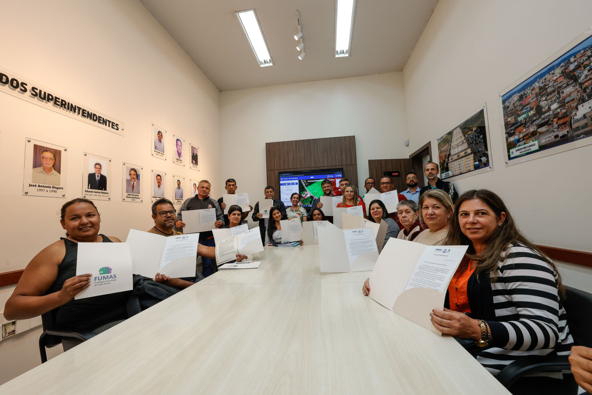 Moradores do Loteamento Ponte Alta 1, no Ivoturucaia, recebem regularização